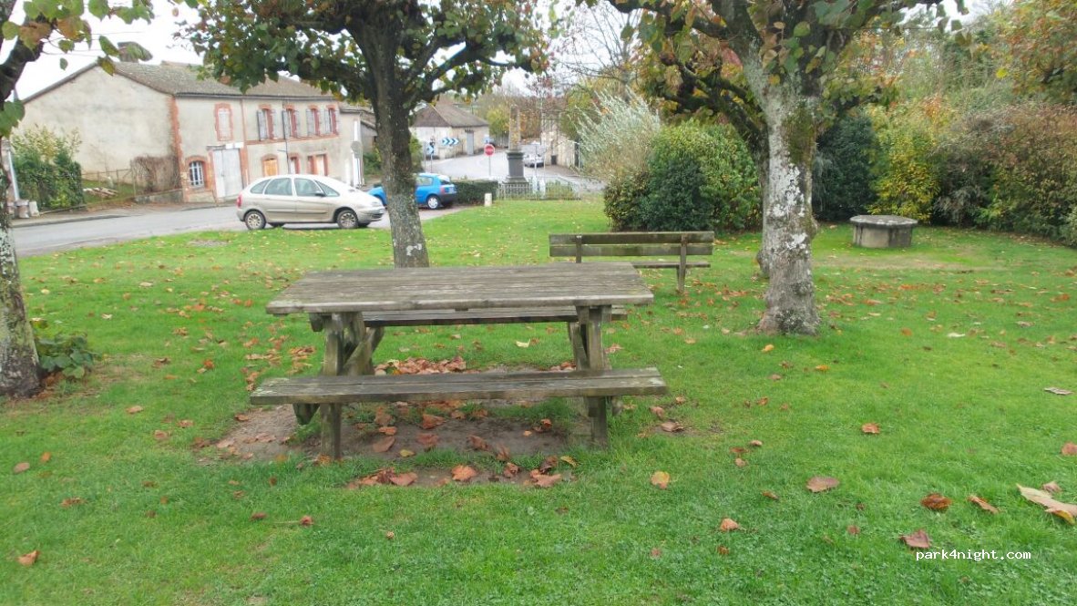 (87300) Saint-Bonnet-de-Bellac - 147 Le Bourg — foto 3