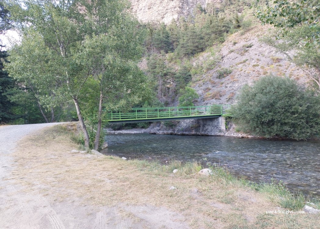 (04850) Jausiers - 61 Impasse des Douaniers — foto