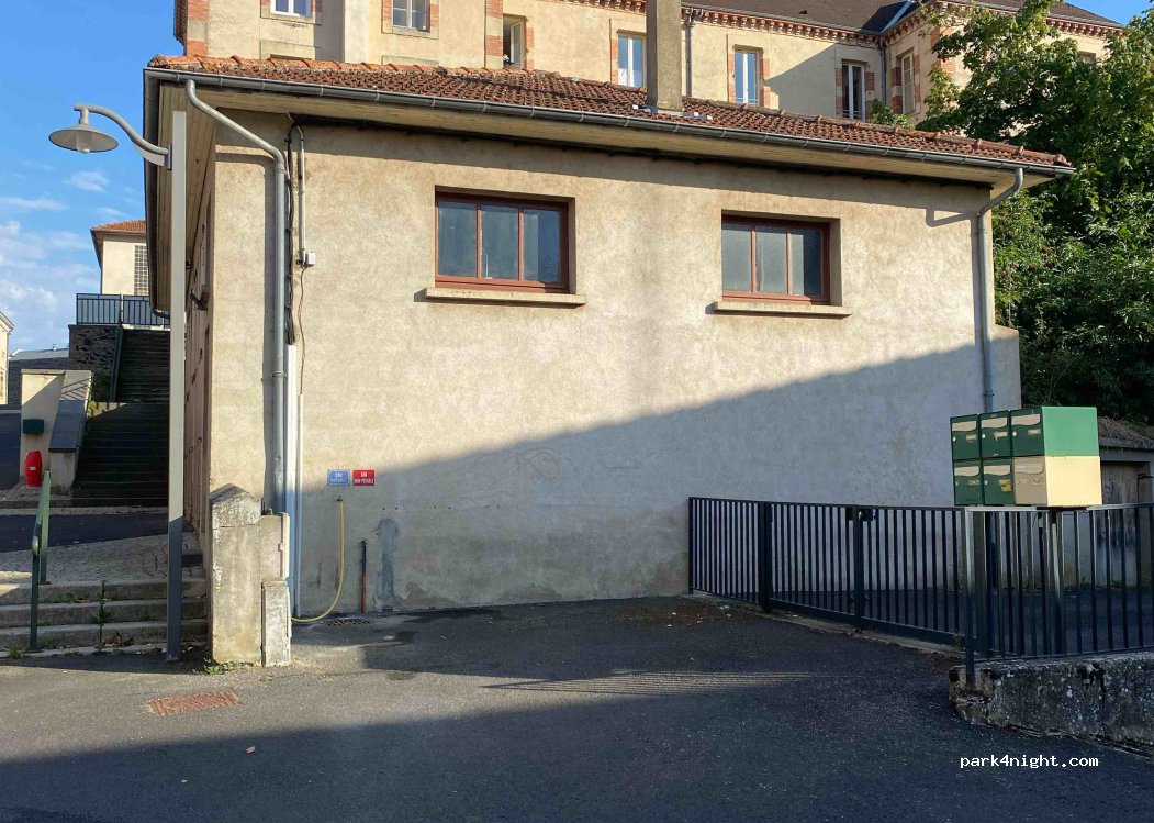 (63420) Ardes - 7 Rue du Regard — foto