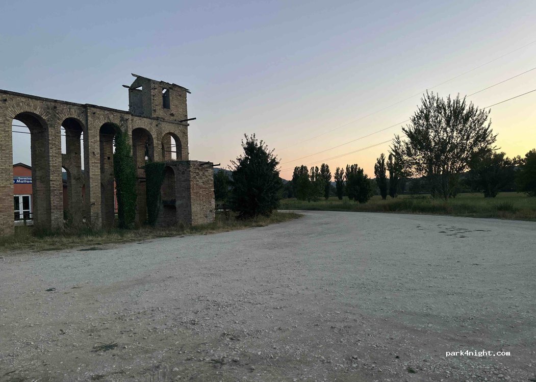 (06049) Pontebari - Via delle mattonelle — foto