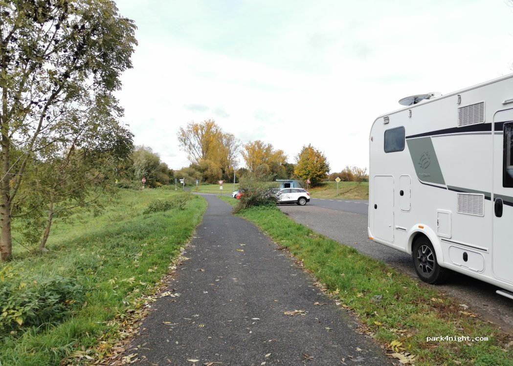 (63791) Karlstein am Main - Seligenstadter str — foto 3