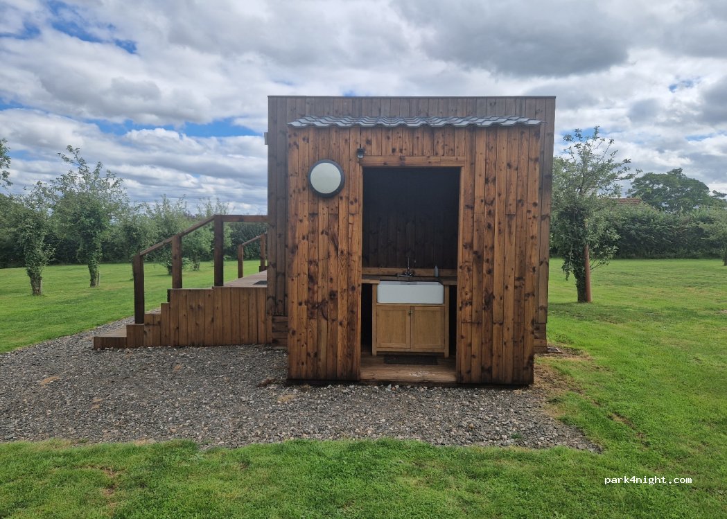 Green Gates Campsite — foto 2