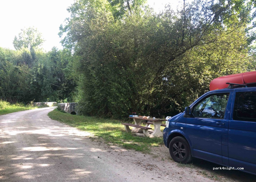 (79110) Chef-Boutonne - — foto 2