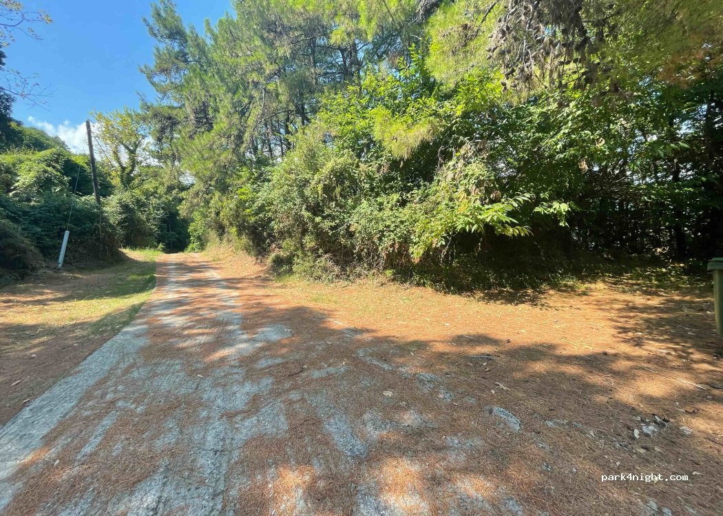 (370 01) Anilio - Unnamed Road — foto