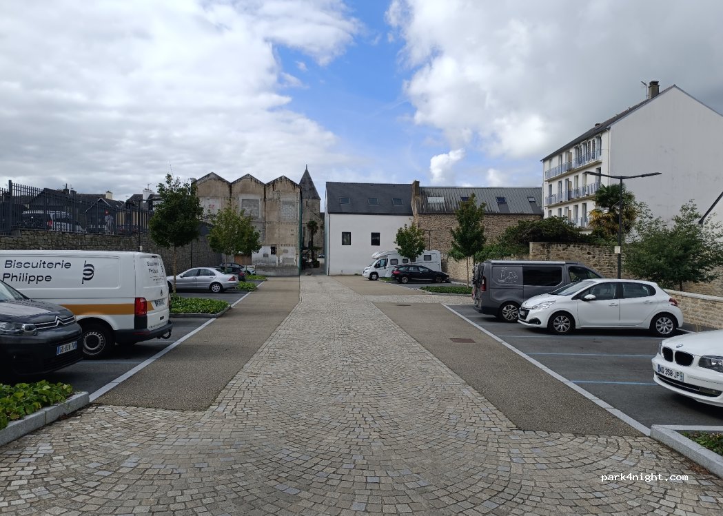 (29000) Quimper - 24 Rue Haute — foto