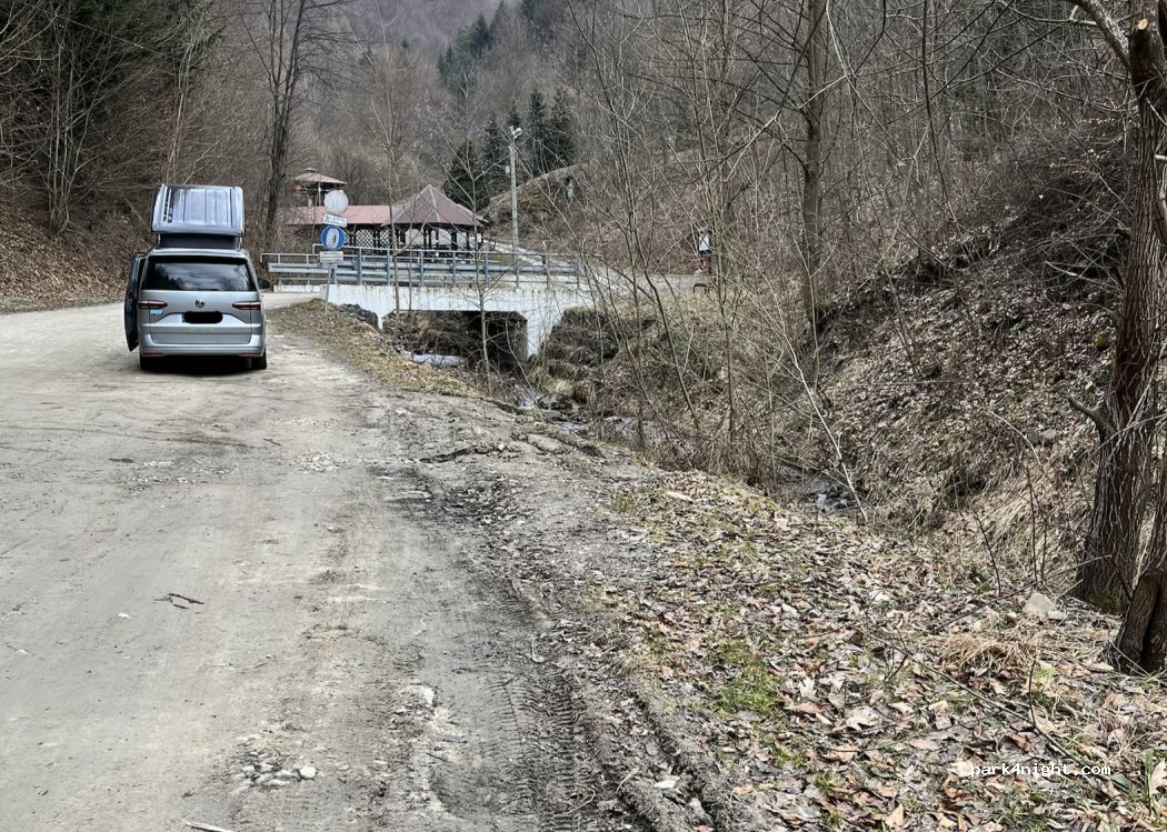 (33) Piwniczna-Zdrój - Unnamed Road — foto