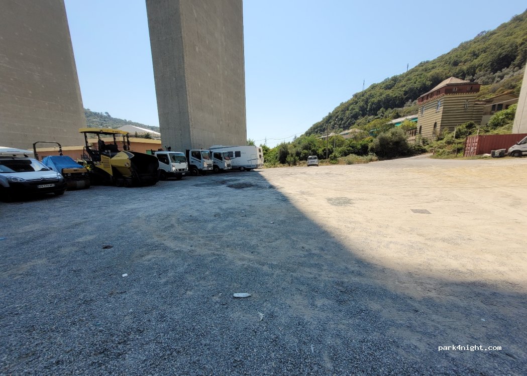 (16036) Recco - 2 Via Ponte di Legno — foto