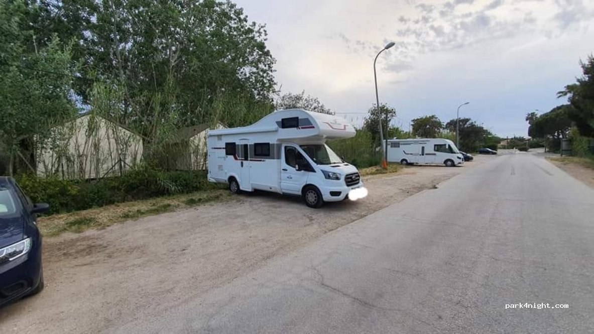 (83400) Hyères - 2 Boulevard d'Alsace Lorraine — foto