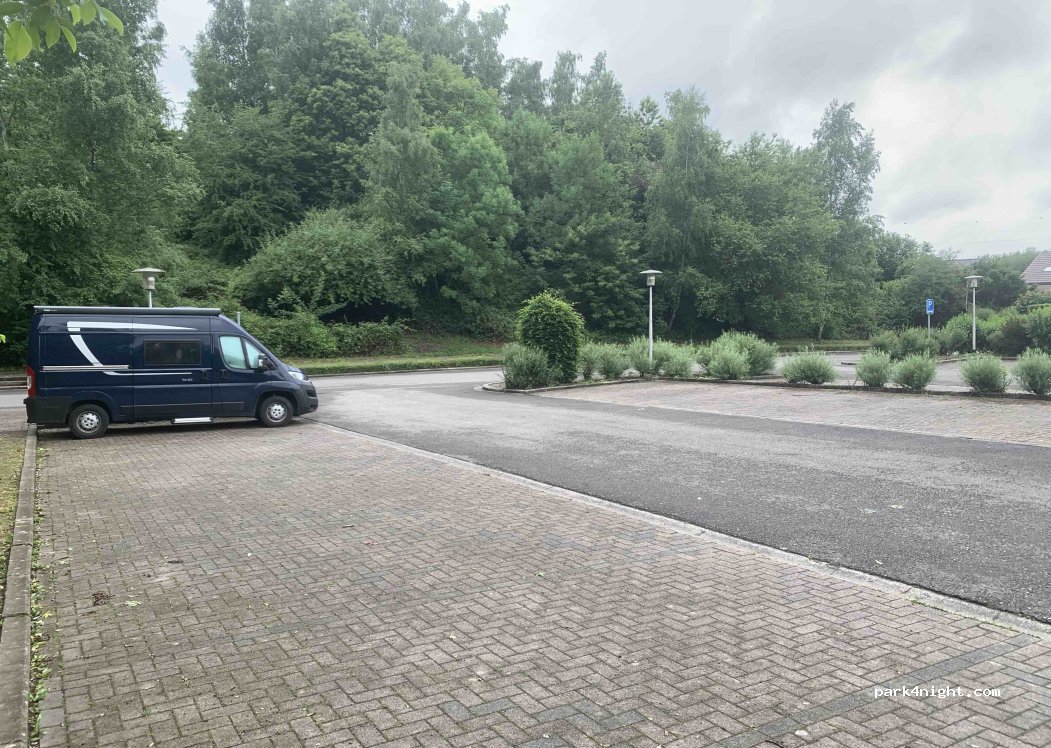 (6001) Charleroi - 80 Rue du Cazier — foto 3