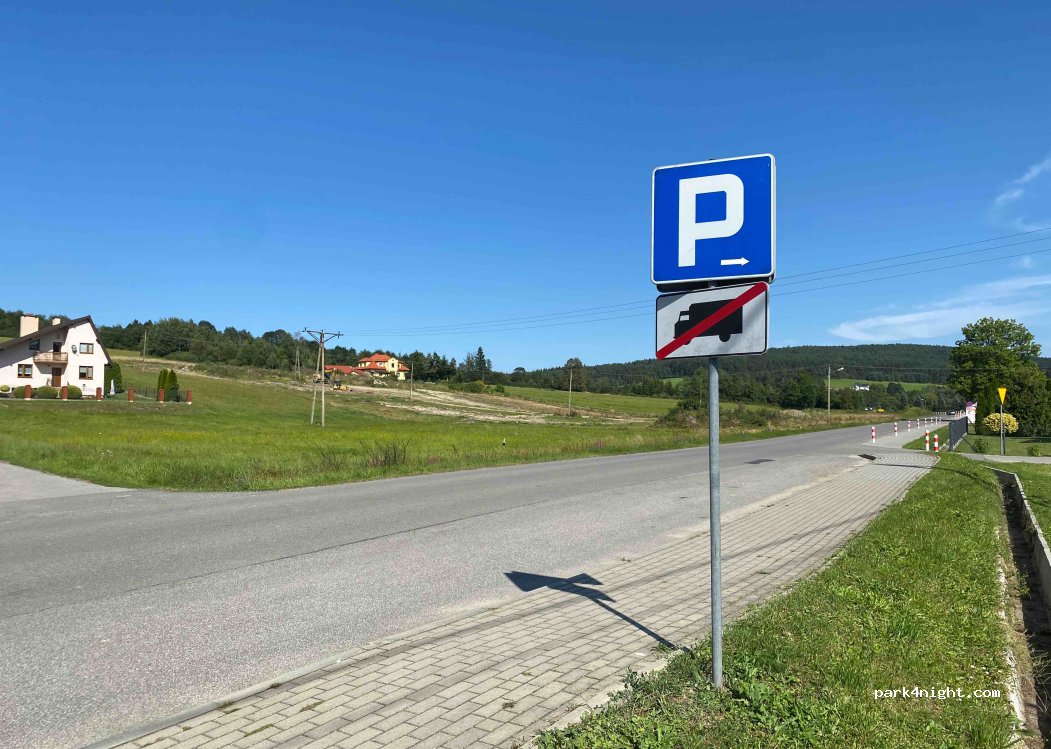 (38-315) Kwiatoń - Unnamed Road — foto