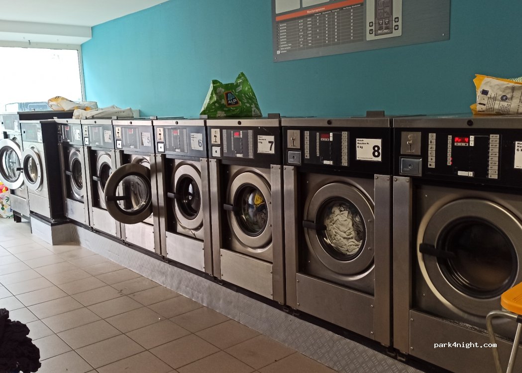 (91052) Erlangen - 27 Luitpoldstraße — foto