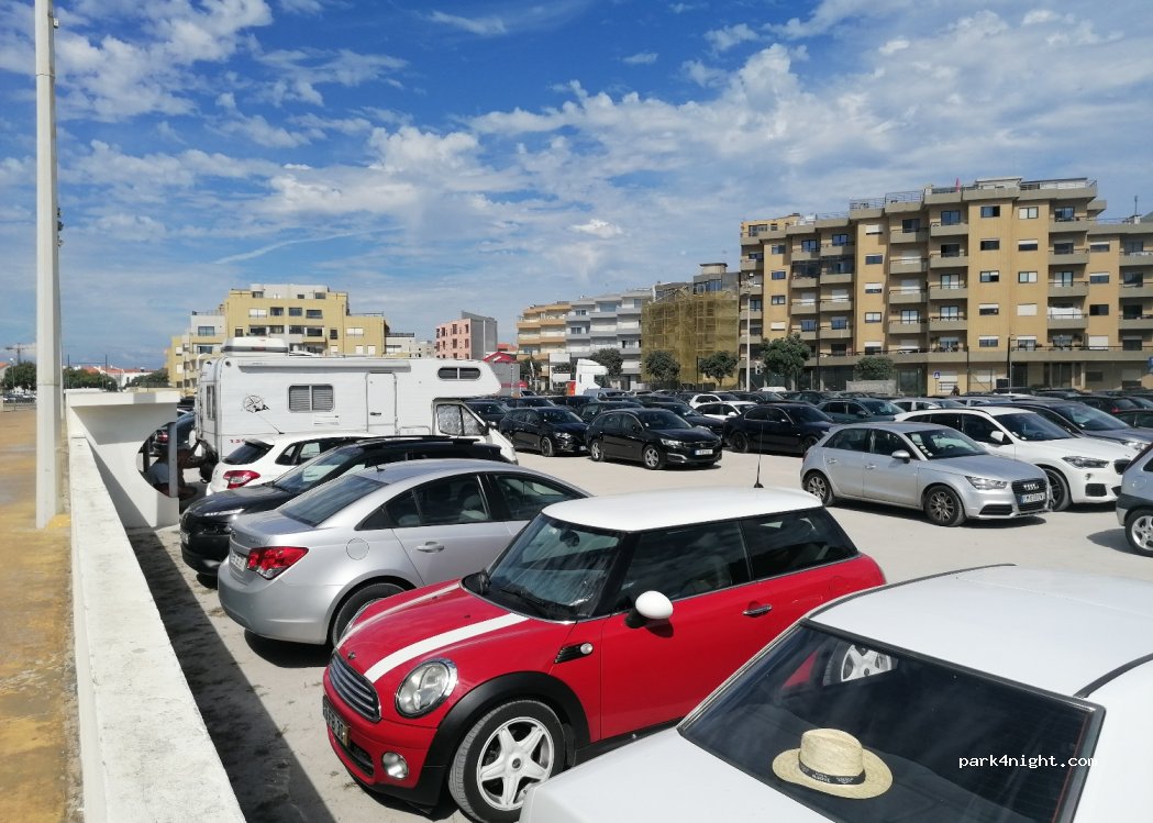 (4490-013) Póvoa de Varzim - 131 Avenida dos Pescadores — foto 2