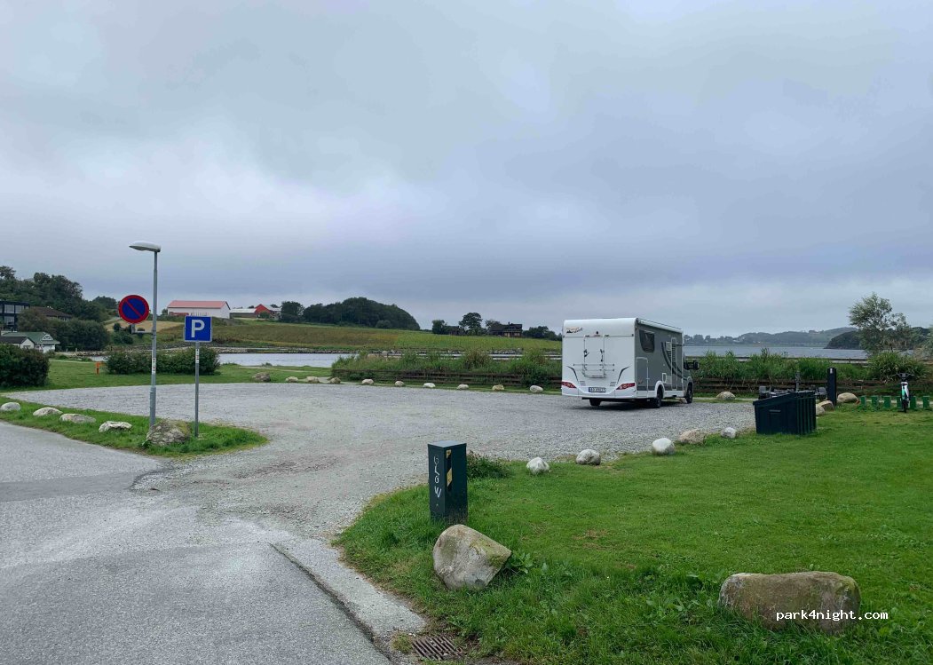 (4052) Nordsjøen - 10 Våganesstien — foto
