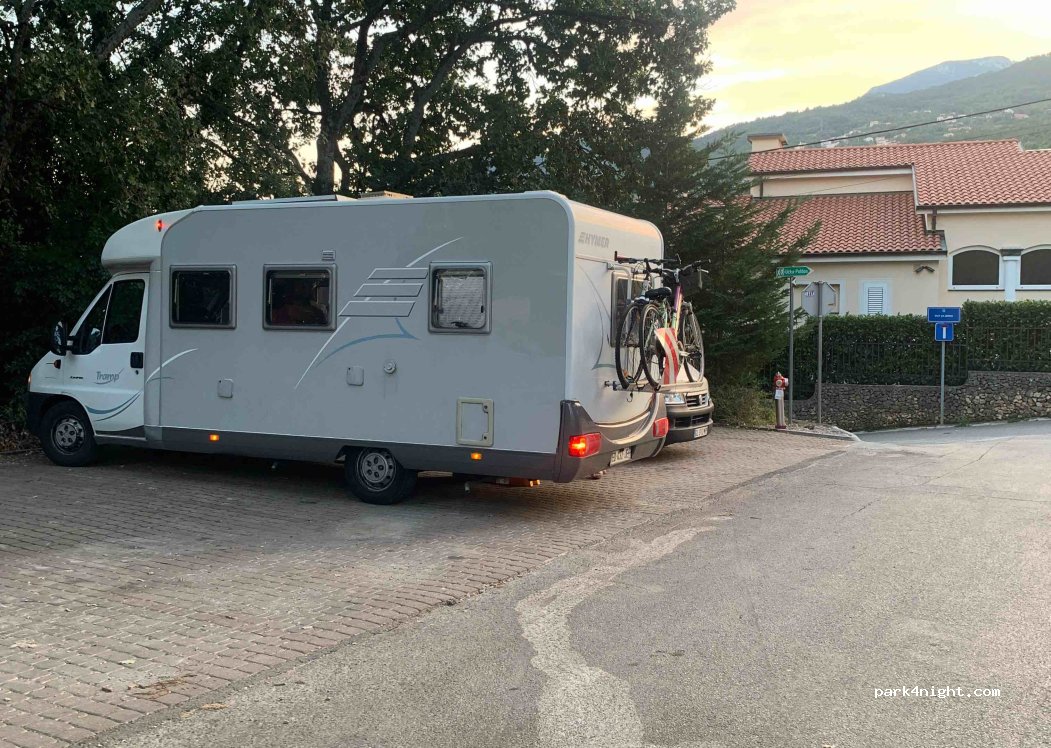 (51414) Ičići - 5 Brdo — foto
