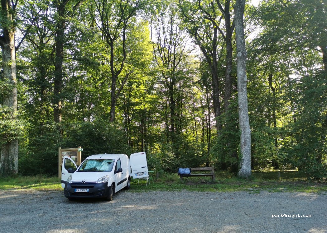 (61250) Écouves - 3 Route du Salut — foto