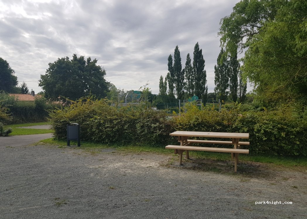 (79310) Saint-Marc-la-Lande - 3 Rue des Antonins — foto