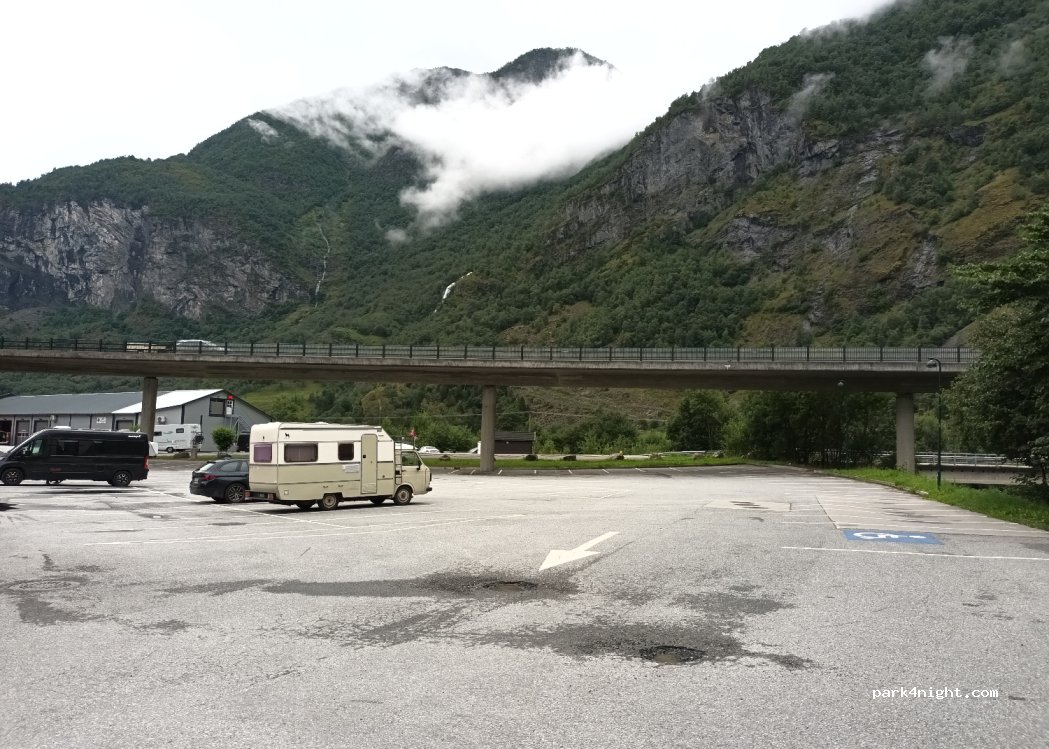 (5743) Flåm - — foto 2