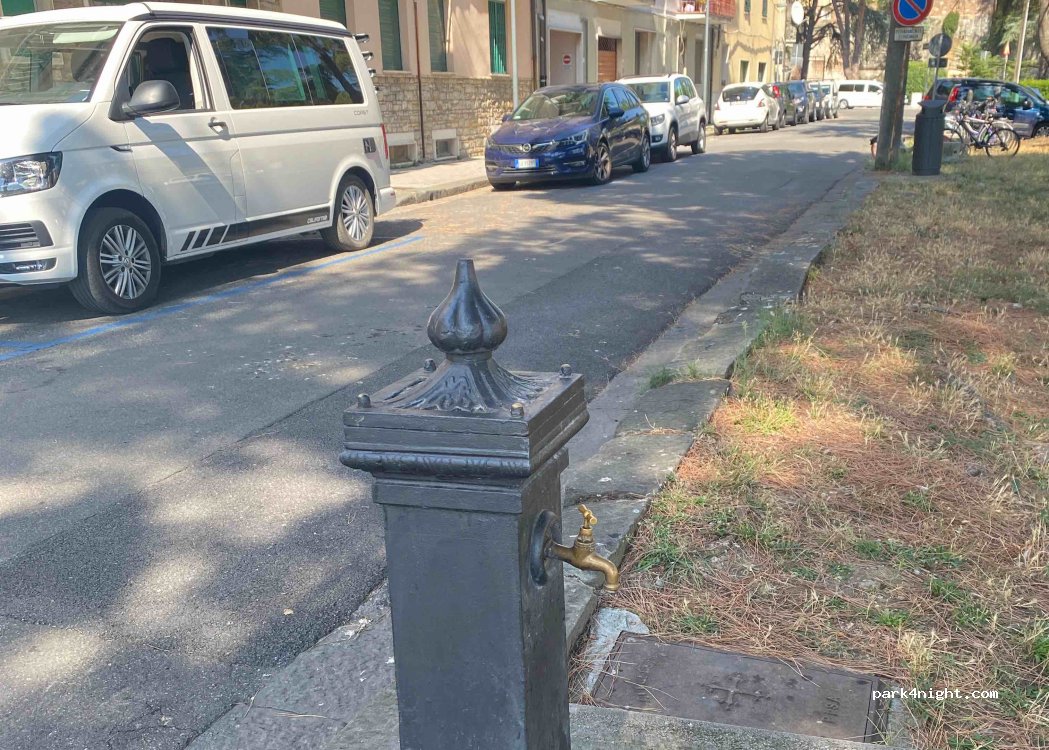 (56122) Pisa - 10 Via Porta a Mare — foto