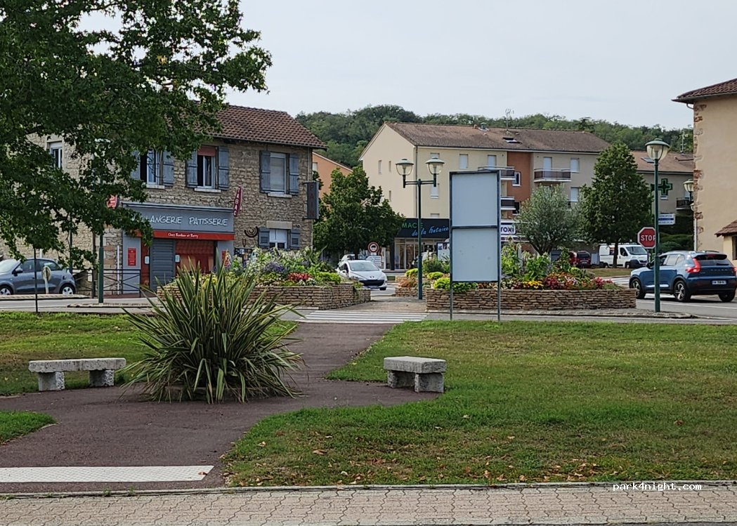 (71000) Sancé - 2 Rue du Bourg — foto 3