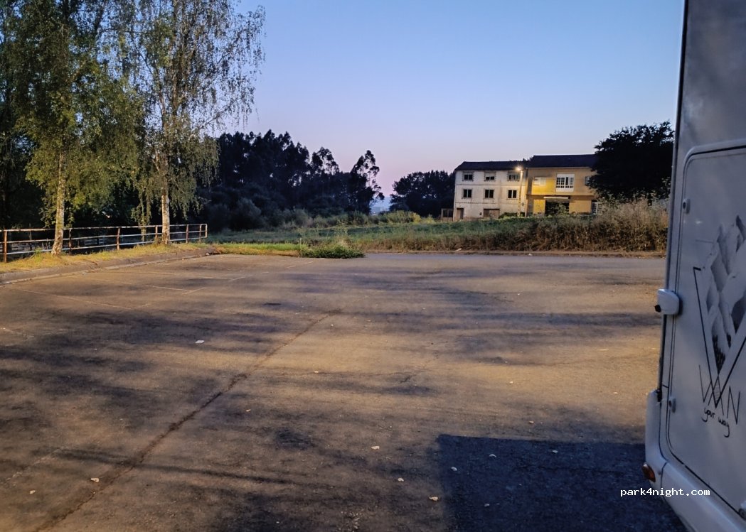 (15707) Santiago de Compostela - 78 Rúa da Canteira de Arriba — foto 3