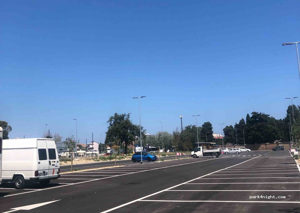 (61122) Pesaro - 4 Via Cristina Belgioioso — foto
