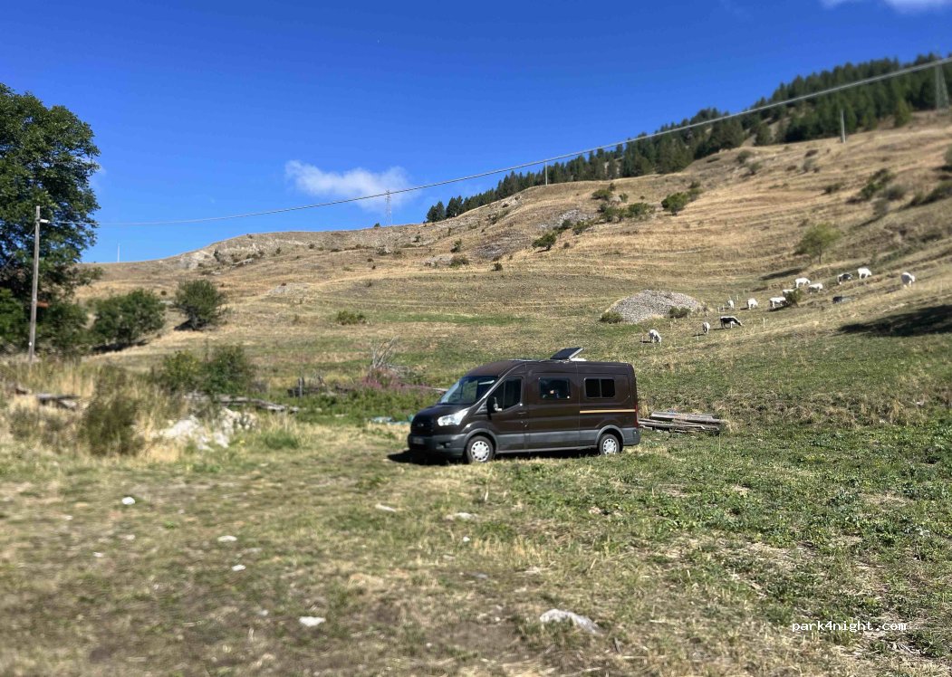 (10058) Sestriere - Via Forte Seguin — foto 3