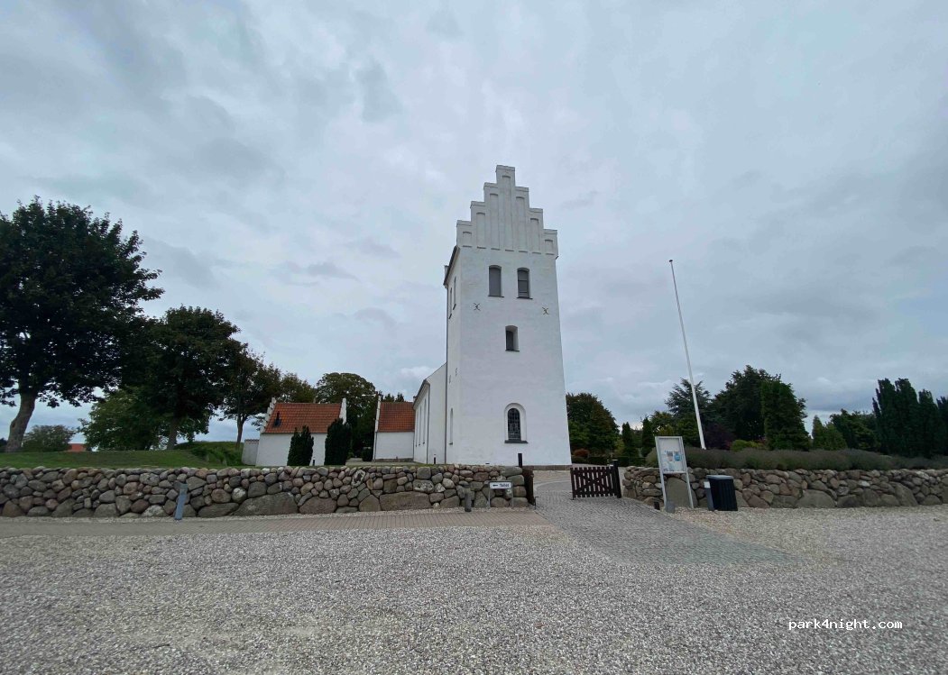 (4070) Kirke Hyllinge - 56 Kirkevej — foto