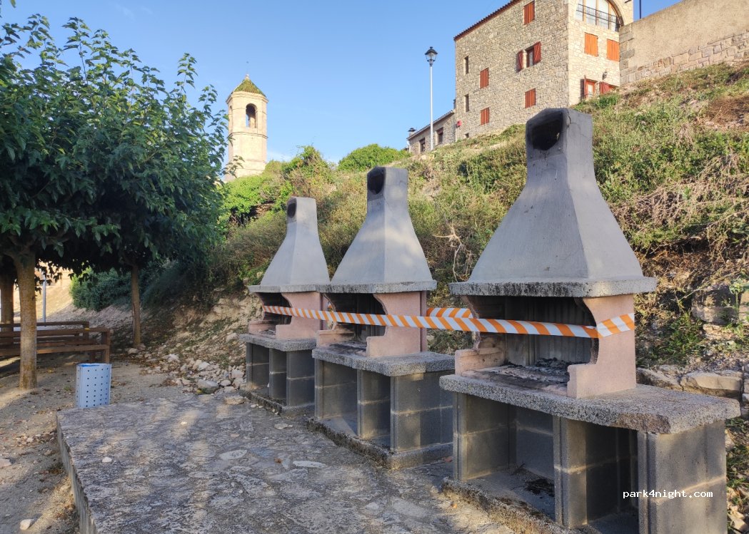 (43425) Forès - 4 Plaça de l'Església — foto 3