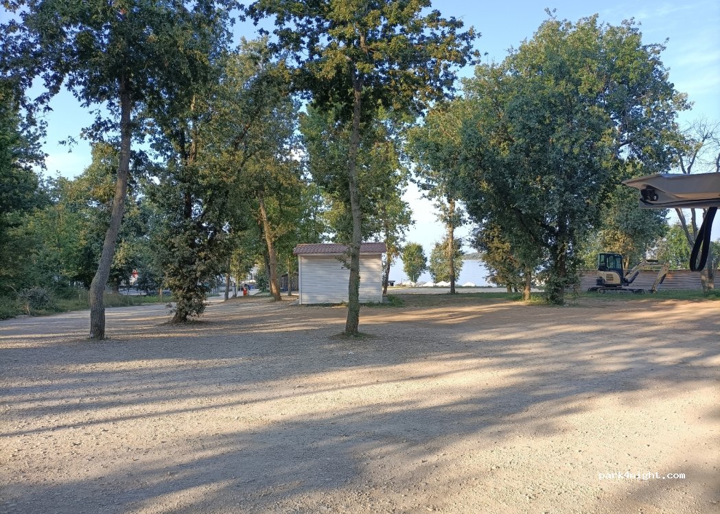 (52452) Funtana - Unnamed Road — foto