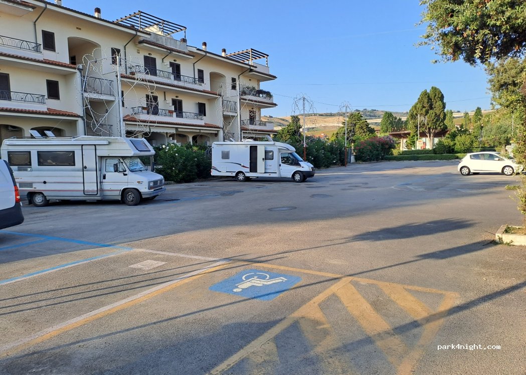 (64025) Pineto - 168 Via Gabriele d'Annunzio — foto