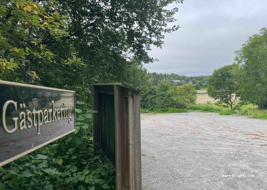 (178 34) Ekerö - 105 Björkuddsvägen — foto