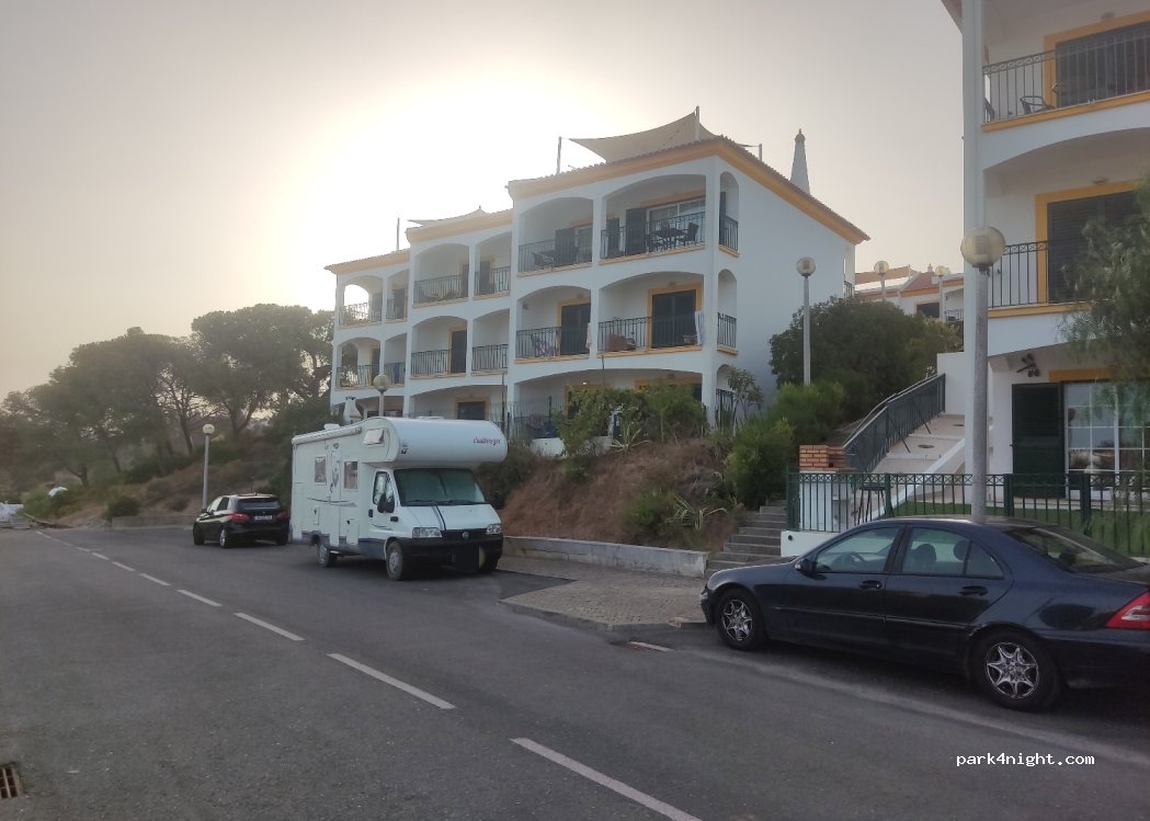 (8400-508) Carvoeiro - 9 Rua do Barranco — foto 2