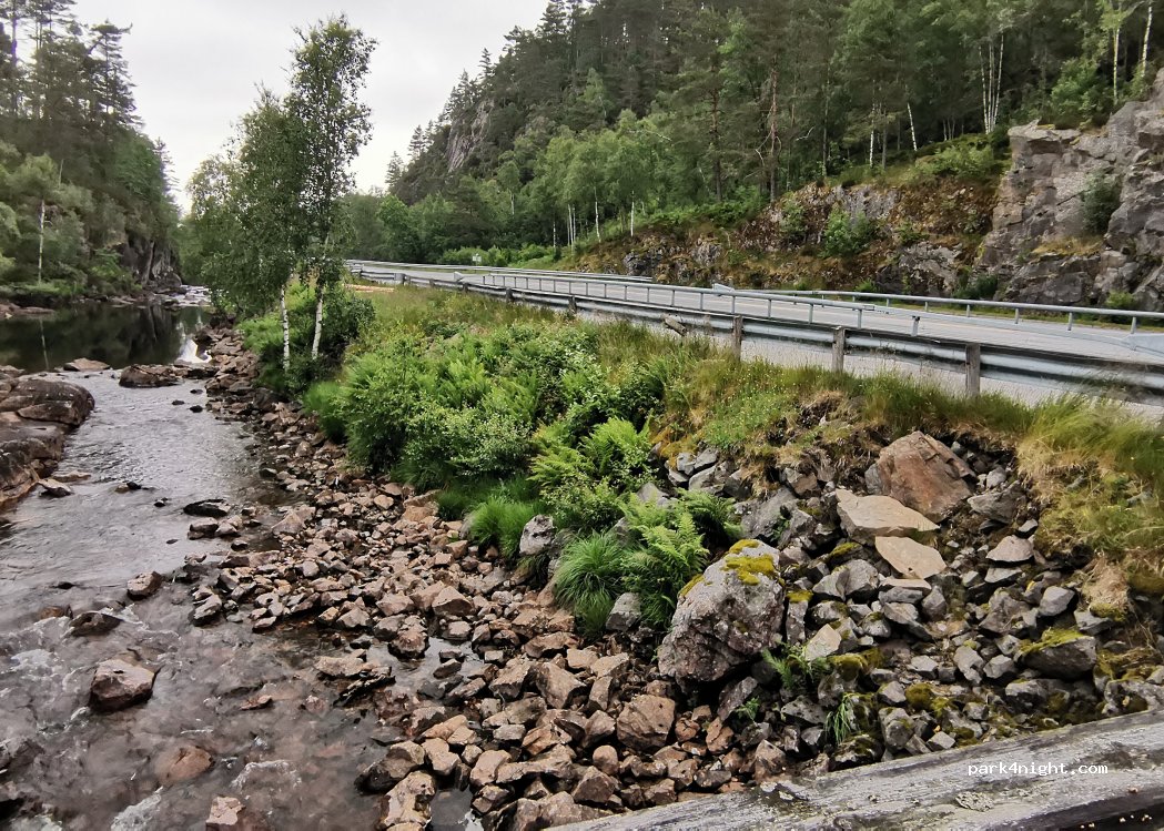 (4580) Lyngdal - 11-14 Primær Fylkesveg 461 — foto 2
