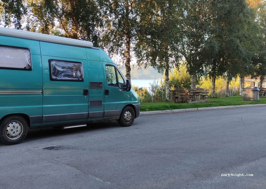 (6392) Vikebukt - E136 — foto