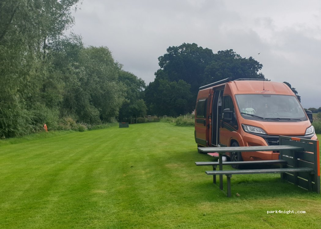 Severn Caravan Park — foto