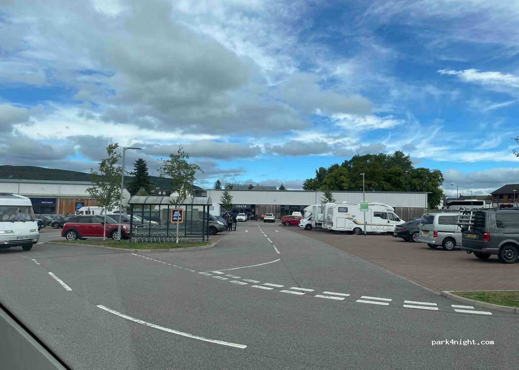 (PH22 1RH) Aviemore - 111 Grampian Road — foto