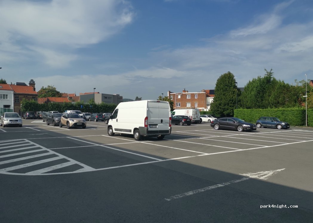 (9600) Renaix - 2 Cité Bara — foto