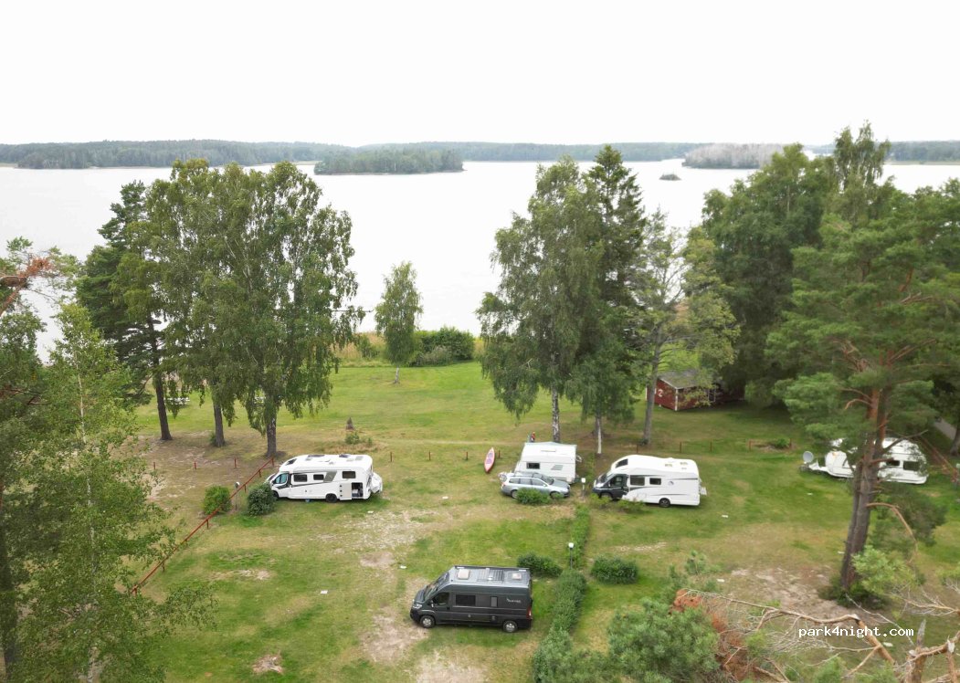 Källbukten Camping — foto