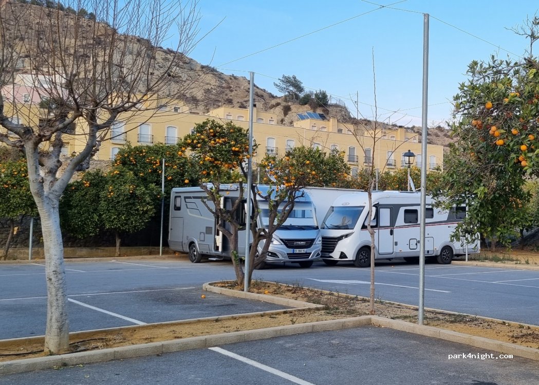 (04569) Terque - 2 Calle Porras — foto