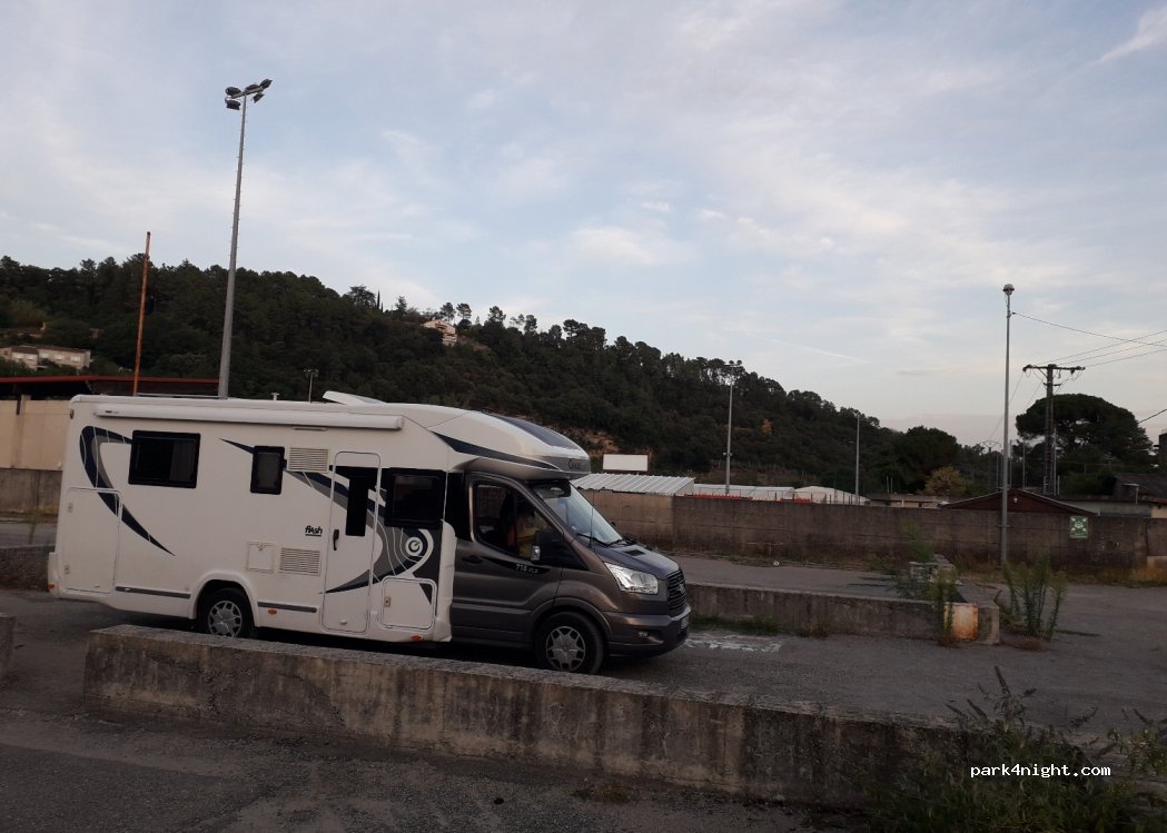 (07200) Ucel - 43 Route de Dugradus — foto
