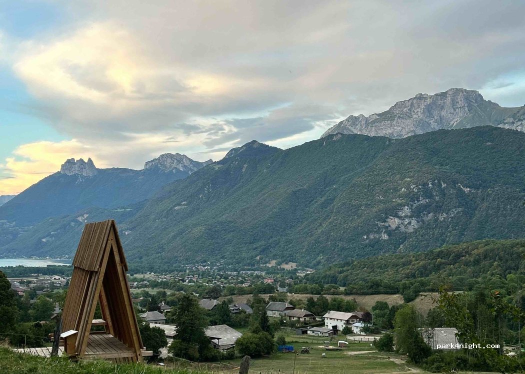 (74210) Chevaline - Route Forestière de Chevaline — foto
