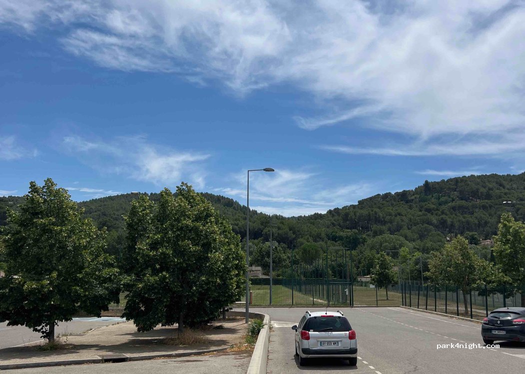(13100) Aix-en-Provence - 36 Chemin des Infirmeries — foto