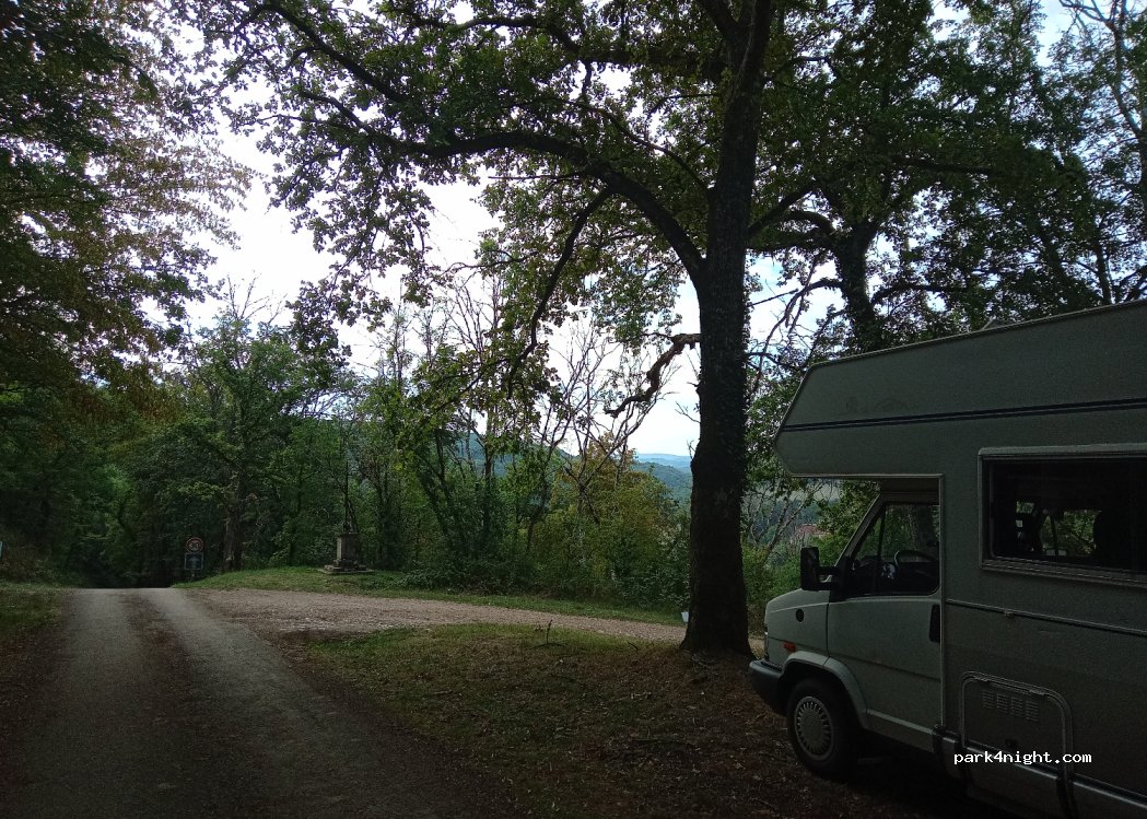 (89450) Domecy-sur-Cure - Chemin de la Creuse — foto