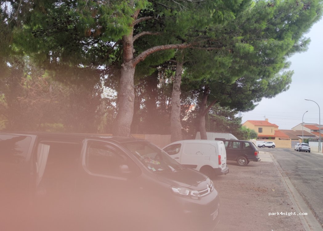 (66100) Perpignan - 4 Rue Gustave Roussy — foto