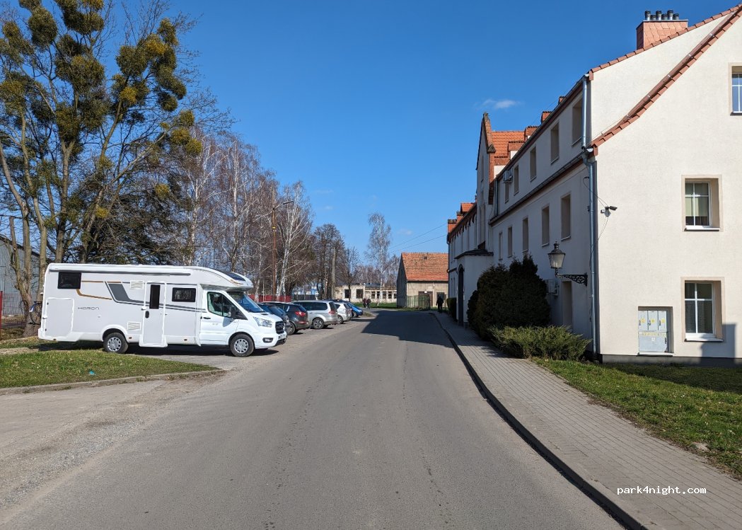 (49-100) Niemodlin - 4 Zamkowa — foto 3