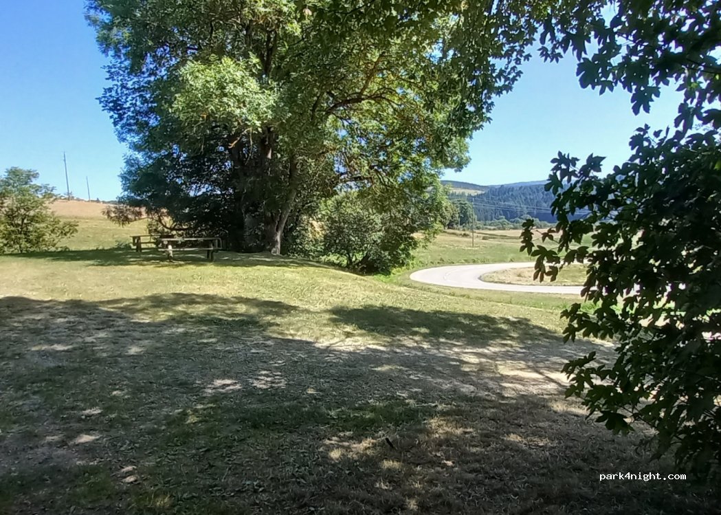 (42660) Jonzieux - 33 Rue de la Semène — foto