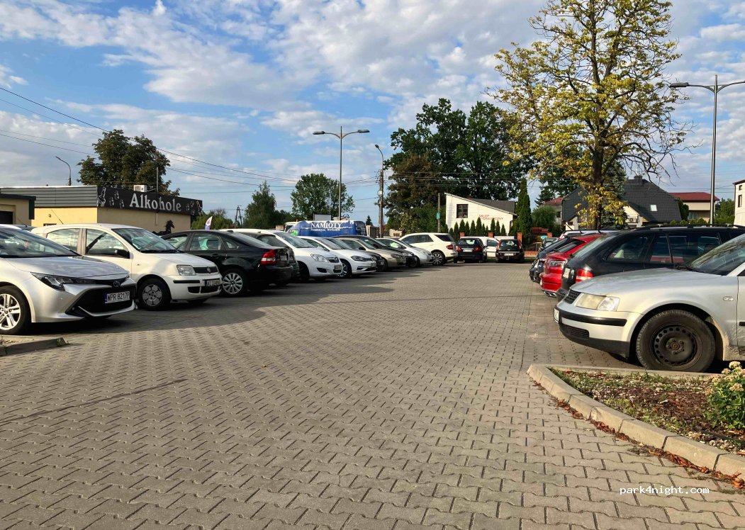 (05-825) Grodzisk Mazowiecki - 57 Nadarzyńska — foto