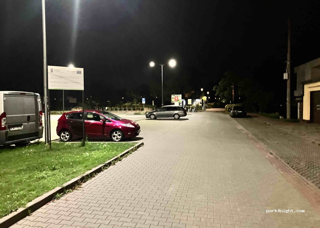 (05-825) Grodzisk Mazowiecki - 57 Nadarzyńska — foto 4