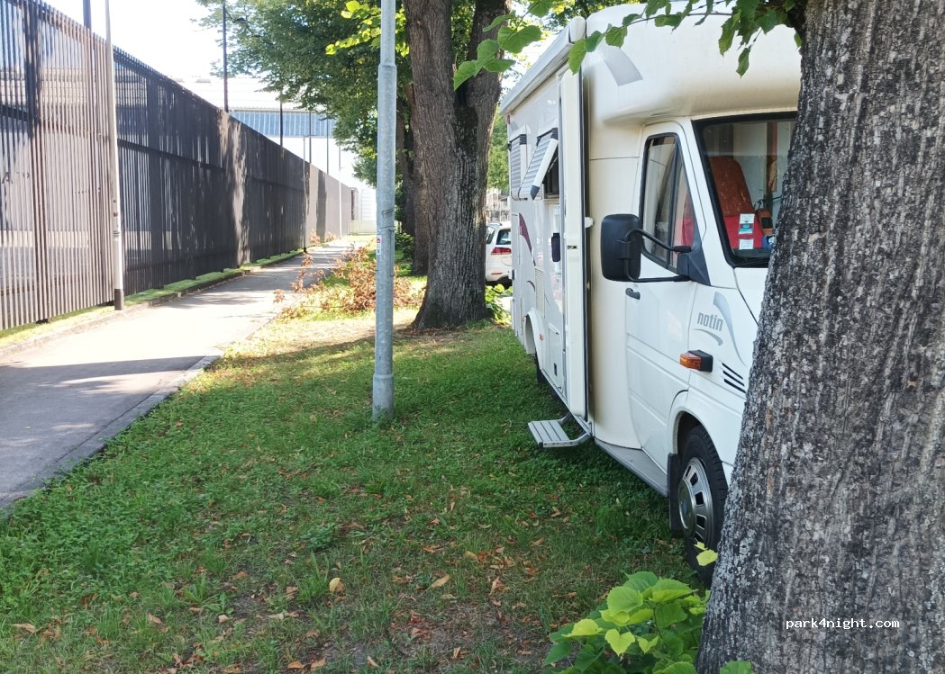 (6020) Innsbruck - 1 Falkstraße — foto 2