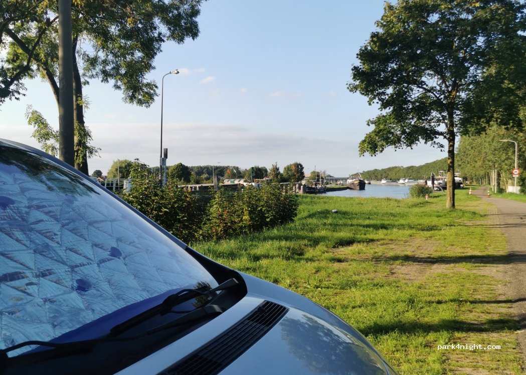 (4206 BC) Gorinchem - 8 Merwedekanaal — foto
